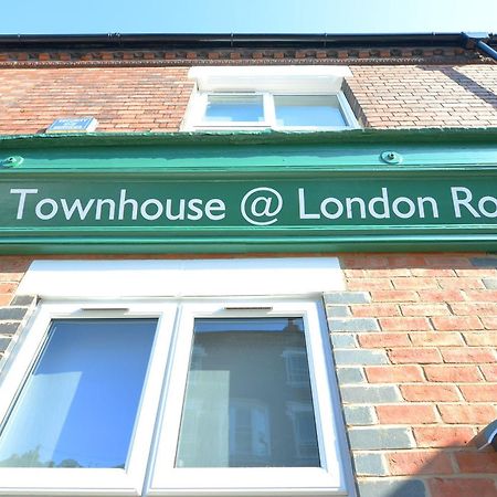 Townhouse Plus @ London Road Stoke Eksteriør billede
