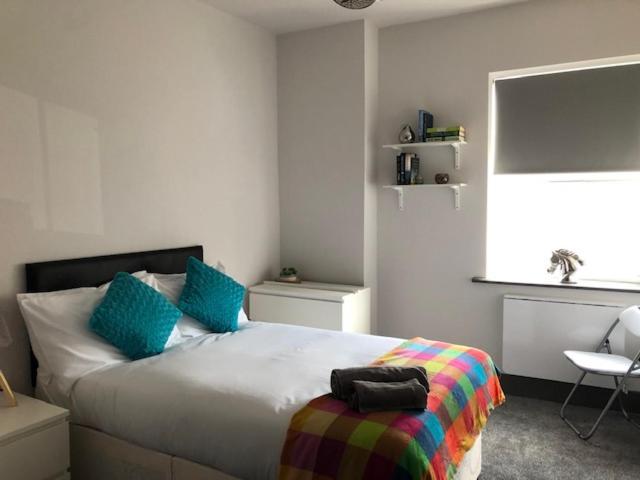 Townhouse Plus @ London Road Stoke Værelse billede