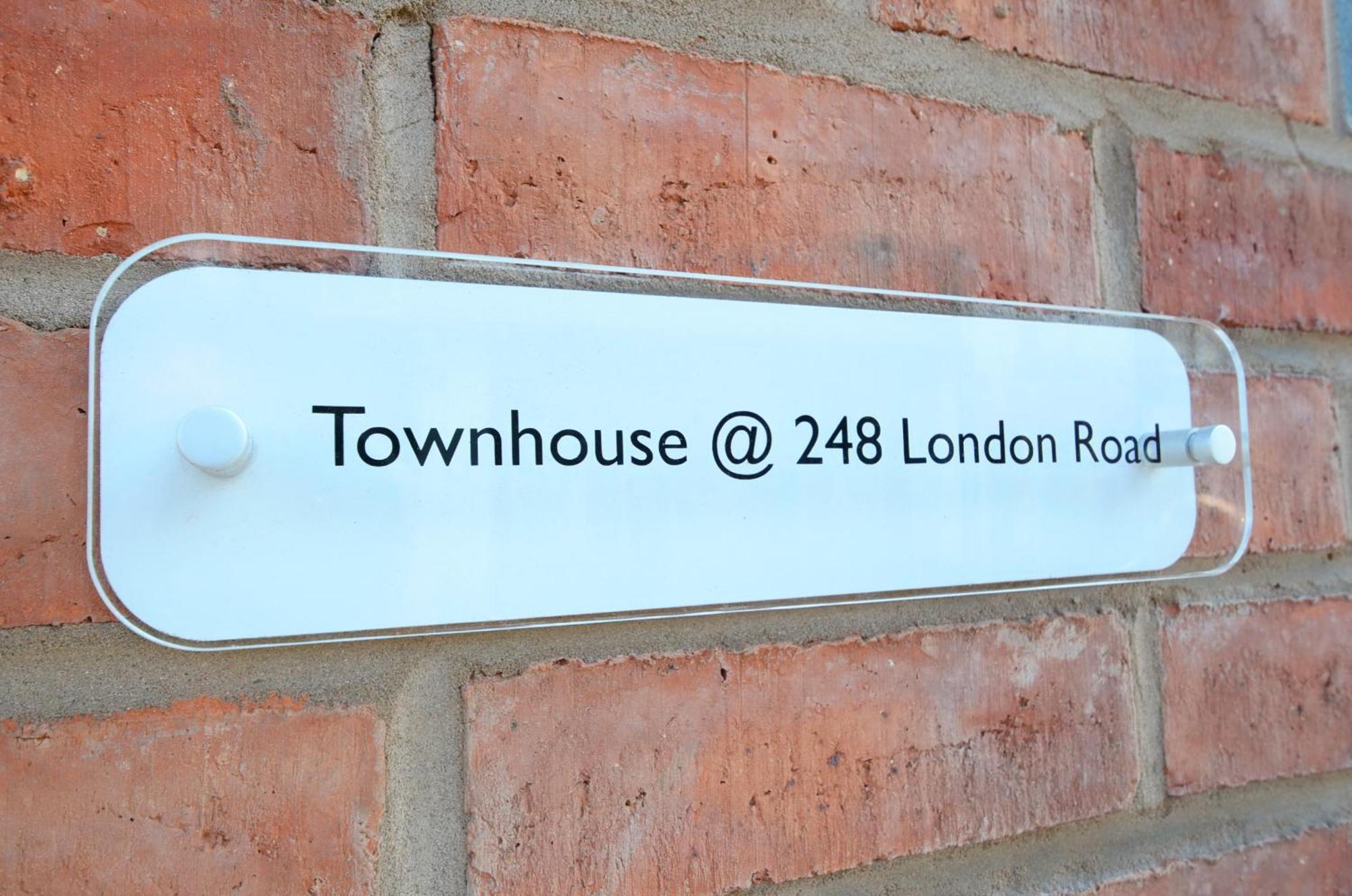 Townhouse Plus @ London Road Stoke Eksteriør billede