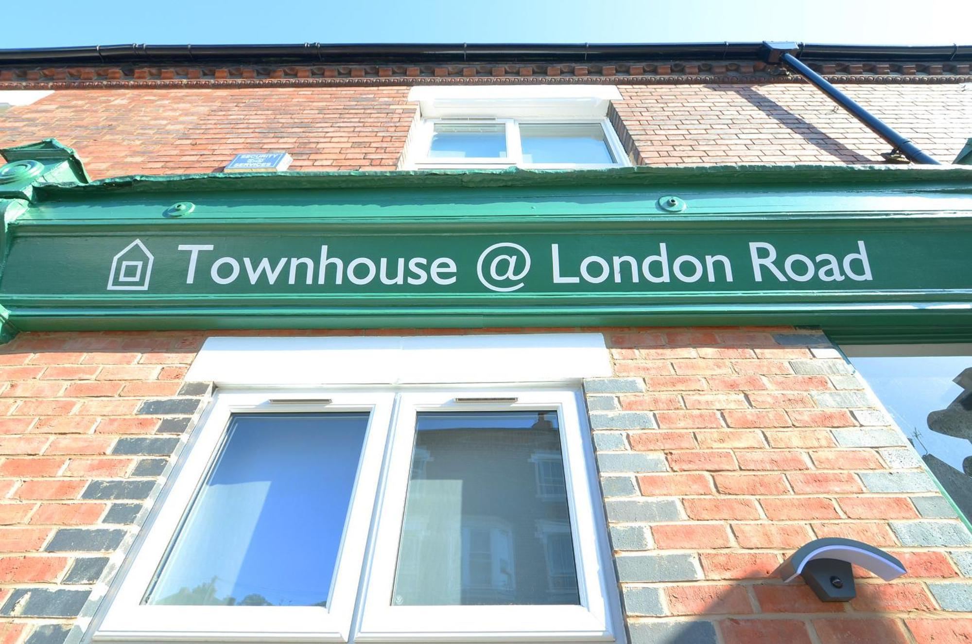 Townhouse Plus @ London Road Stoke Eksteriør billede